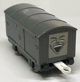Thomas & Friends Trackmaster Train Laughing Covered Troublesome Truck Tomy 2002