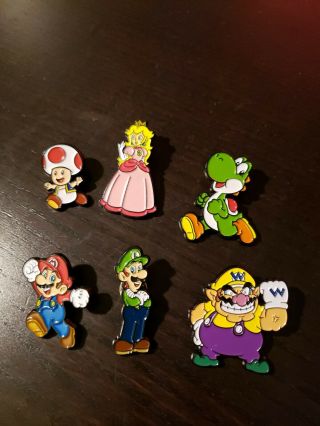 Mario Series 1 Pin Set Toad Princess Peach Yoshi Mario Luigi Wario