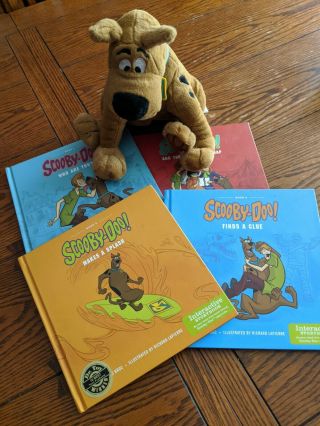 Hallmark Scooby Doo Interactive Story Buddy With Full Set With Books 1 - 4
