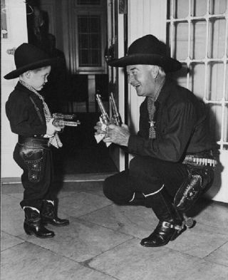 Cowboy William Boyd Hopalong Cassidy With Child 8 " X 10 " Photo 3