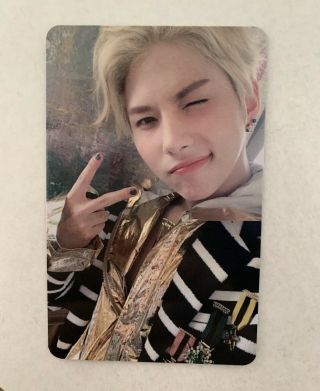 A.  C.  E.  Adventures In Wonderland Wow Kim Sehyoon Photocard Night Version