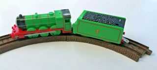 Thomas & Friends Trackmaster HENRY Motorized Train Green And. 2