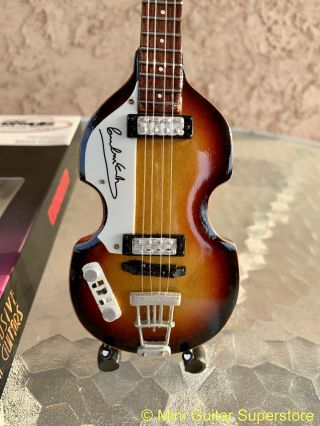 Paul Mccartney / The Beatles - Exclusive Mini Guitars / 1:4 Scale