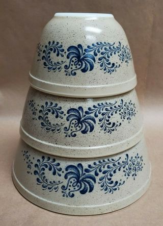 3 Vintage Pyrex Homestead Tan Blue Mixing Bowls 401 402 403