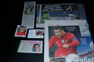 Cristiano Ronaldo shirtless 13 pc German Clippings Full Pages 2