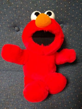 1996 Fisher Price Tickle Me Elmo Plush Sesame Street Talking Shakes Tyco 16”