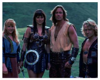 - Xena & Hercules Cast " Lucy Lawless & Kevin Sorbo 8x10 Glossy Photo