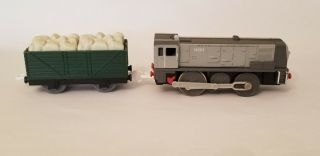 Thomas & Friends Trackmaster Motorized " Dennis " 2005 By Tomy With Green Truck.