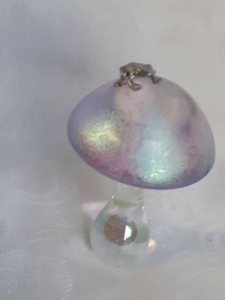 Lilac Heron Glass Mushroom With Pewter Sitting Frog - Gift Box - Uk Made