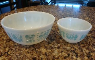 2 Pyrex Turquoise Amish Butterprint Nested Mixing Bowls 401 403
