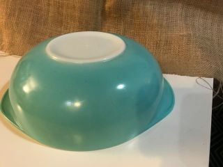 Pyrex Casserole Bowl Robins Egg Blue Turquoise Round Cinderella 024,  2 Quart
