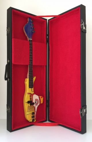 The Beatles Yellow Submarine Guitar Miniature With Case (uk)