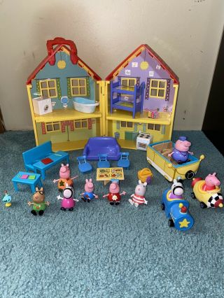 Peppa Pig House,  Car And Peppa Pig Figures