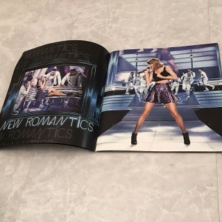 Taylor Swift 1989 World Tour Concert Book 3D Hologram Cover & Back 3