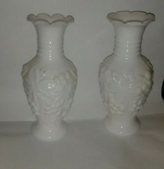 Imperial Glass Loganberry Milk Glass Bud Vase Pair - - Exc Cond - - Vintage 1950/109
