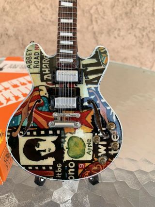 The Beatles - Exclusive Mini Guitars / 1:4 Scale