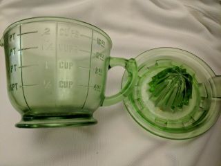 Vintage Green Depression Glass 1 Pint Measuring/mixing Cup With Juicer/reamer