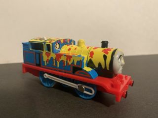 Tomy Trackmaster Thomas & Friends " Thomas Makes A Mess " Paint Splattered Train