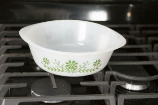 Vintage Glasbake Oval Casserole Dish Bowl White Green Daisy Flower 2 Qt H514