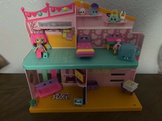 Shopkins Happy Places Home Kitchen Bath Bedroom Living Rooms 21 Pc Includes Doll