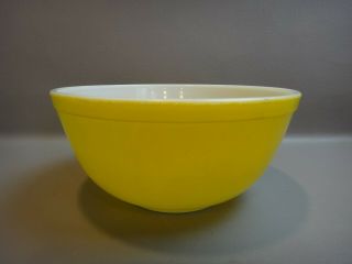 Vintage Pyrex Yellow Mixing / Nesting Bowl 403 2 - 1/2 Qt Oven Ware