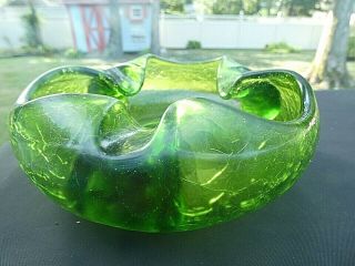 Vintage Viking Glass Mid - Century Crackle Lime Green Ashtray Dish