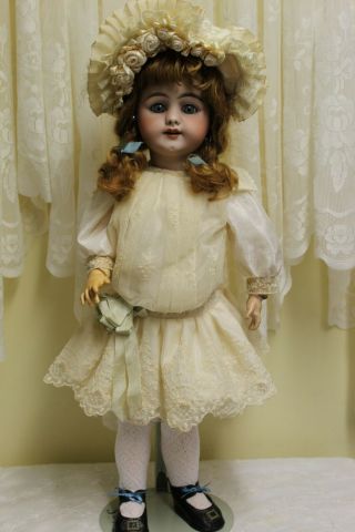 Simon Halbig 719 Dep Rare Doll With Pull Strings - Mama