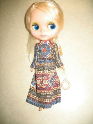Vintage 1972 Kenner Blythe Doll With Blonde Hair,  Changeable Eyes,  Paisley Dress
