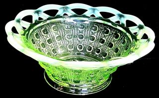 Celery Green Opalescent Laced Edge " Sugar Cane " Bowl Imperial - Vaseline 6 "