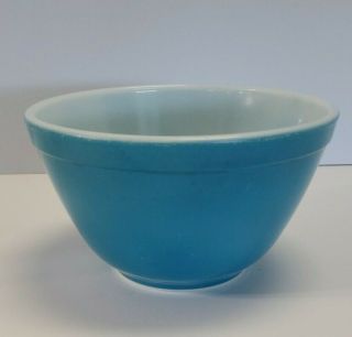 Vintage Pyrex 401 Blue Color 1.  5 Pint Small Nesting Mixing Bowl Shape