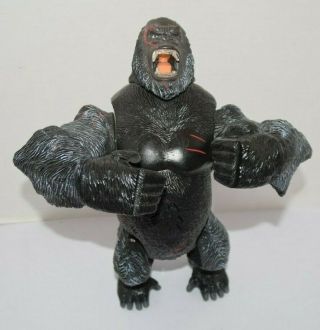 Roaring King Kong 14 " Electronic Action Figure 2005 Movie Playmates