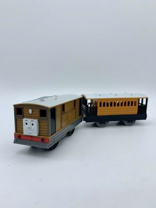 Thomas & Friends Trackmaster Toby & Henrietta Coach Car Motorized Train