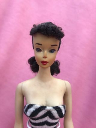 Vintage 3 Brunette Ponytail Barbie Doll - Mattel. 2