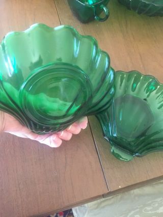 Vintage Anchor Hocking forest emerald green glass sea shell dish plate 3