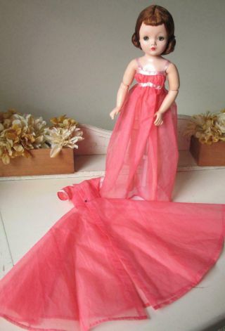 Vintage 1950 ' s Madame Alexander CISSY Doll 19 