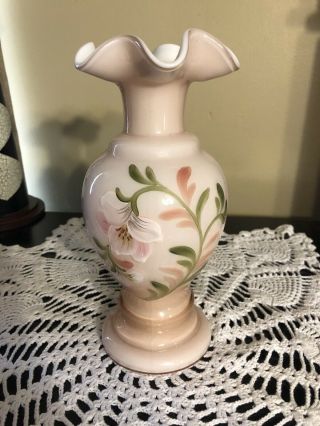 Fenton Art Glass Peach Sunset Overlay Hand - Painted Vase - - 8.  5 Inches Tall