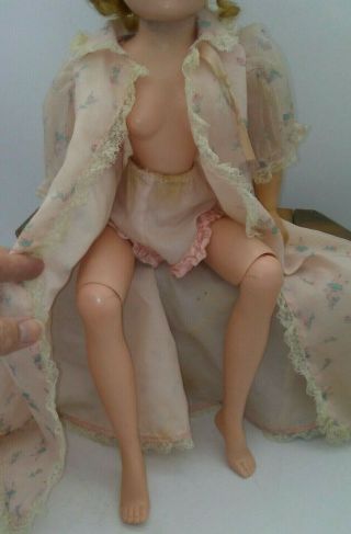 Madame Alexander Cissy Doll 20 