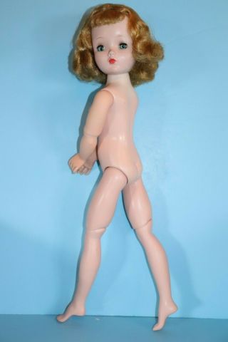 Vintage Madame Alexander Cissy Doll Blonde 1955 2