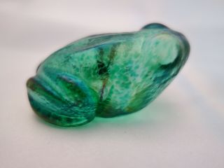Robert Held Iridescent Green Art Glass Frog Paperweight