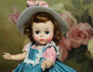 Fabulous Find Madame Alexander - Kins Mib Bkw Auburn Wendy Kins Doll