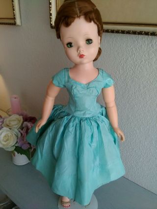 Vintage Madame Alexander CISSY Doll,  Tagged Dress,  1950s Beauty 2