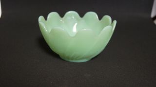 Vintage Small 4 1/2 " Jadeite Scalloped Rim Lotus Desert Bowl