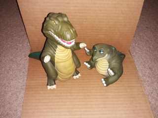 1988 Pizza Hut Land Before Time Dinosaur Puppets 2 Toy Figures