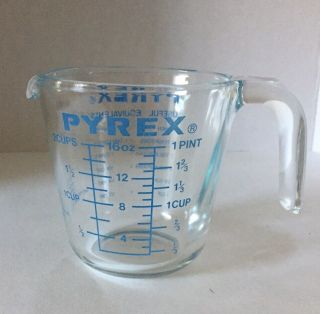 Pyrex Vintage 516 - 0 Two Cup Pint Measuring Cup Glass Open Handle Blue Lettering