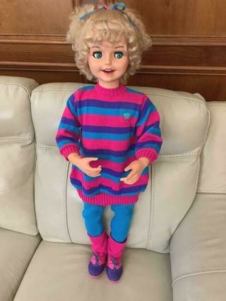 Vtg.  1987 " Playmates Jill 33 " Interactive Talking Doll Pre - Owned