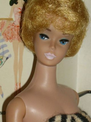 Vintage Barbie WHITE GINGER Bubblecut in Gay Parisienne Box,  SS,  Stand 2