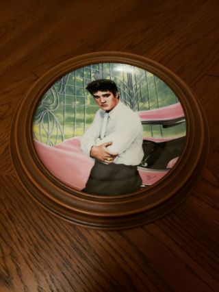 Elvis At The Gates Of Graceland Limited Ed.  Delphi Plate Hanging Frame