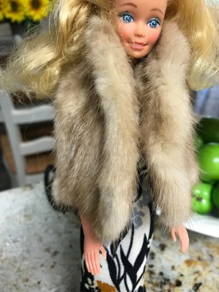 RARE Vintage Barbie REAL MINK Coat/Cape,  Mattel,  1960 ' s exclusively at Sears VGC 2