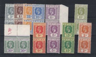 Ceylon (0k197) Card Of 11 X 1921 - 32 Values - Pairs - Never Hinged - All Die Ll