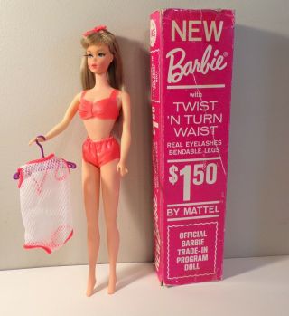 Vtg.  Barbie Ash Blonde Twist N 